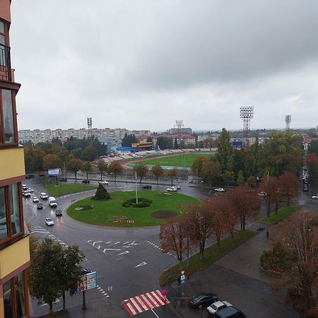 Романтичні Апартаменти У Центрі Lutsk Exterior photo